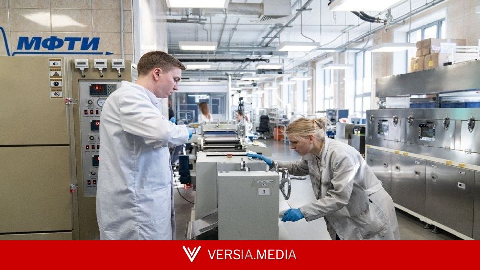 علماء روس يبتكرون بطارية مقاومة لدرجات الحرارة المرتفعة — Science | Versia.media